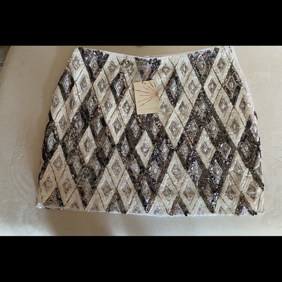 Boston Proper Dresses & Skirts - Boston Proper Sequin Mini Skirt, Silver Multi